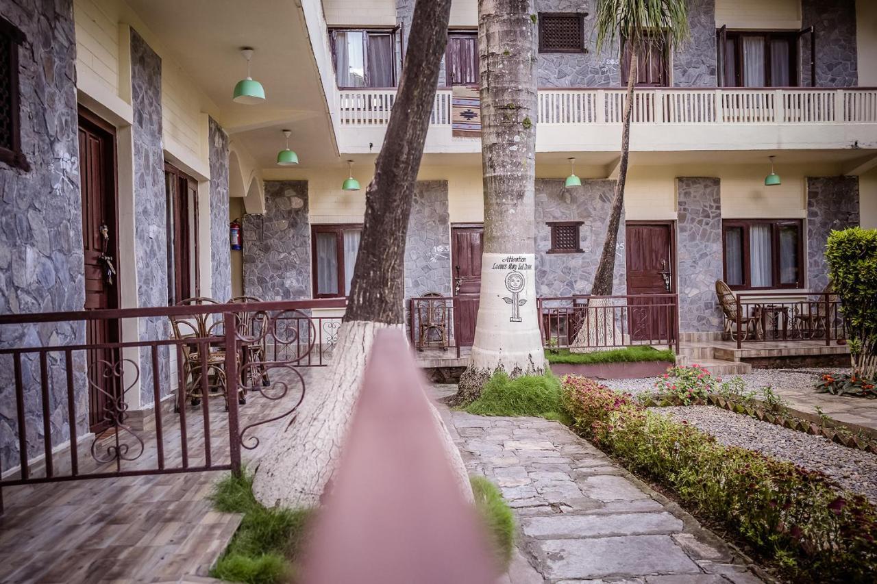 Mingtang Garden Cottage 名堂花园度假屋 Pokhara Extérieur photo